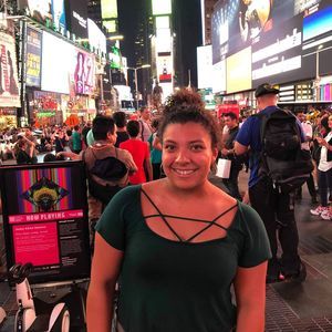 Meet your Posher, Casandra